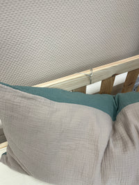 Hellbeige & Eukalyptus / 1 Kissen 40x80