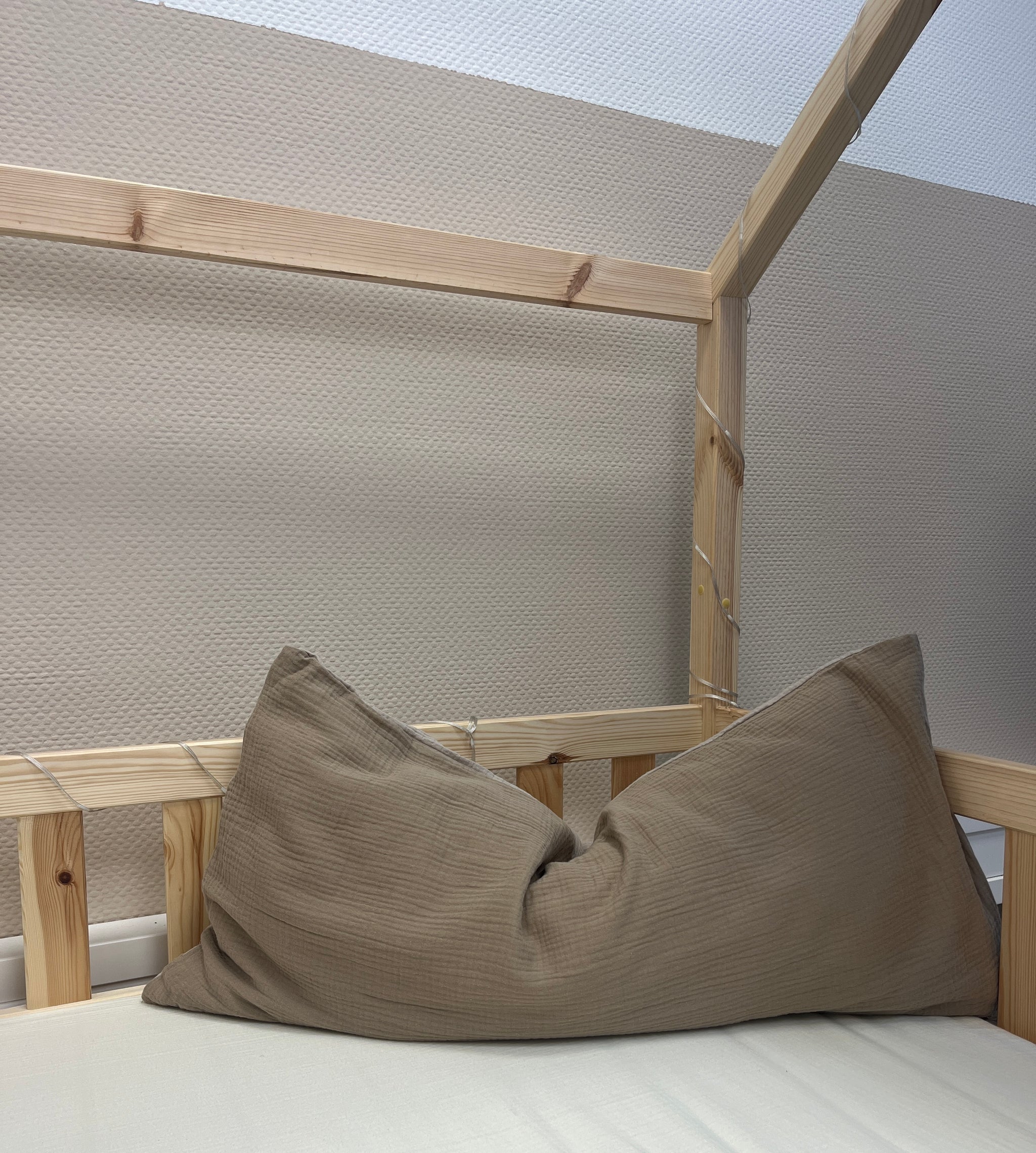 Hellbeige & Dunkelbeige / 1 Kissen 40x80