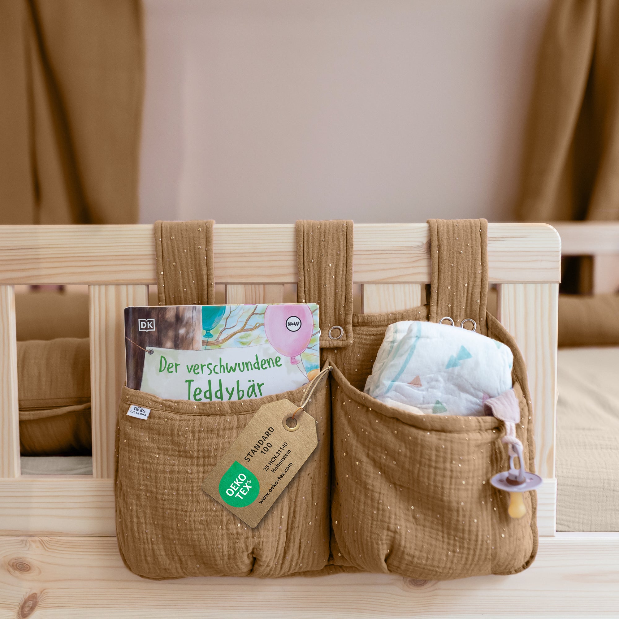 Nougat / mit Goldapplikation