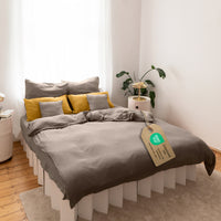 Dunkelbeige / 200x200 + 2x Kissen 80x80 200x220 + 2x Kissen 80x80 220x240 + 2x Kissen 80x80 135x200 + 1 Kissen 80x80 155x220 + 1 Kissen 80x80