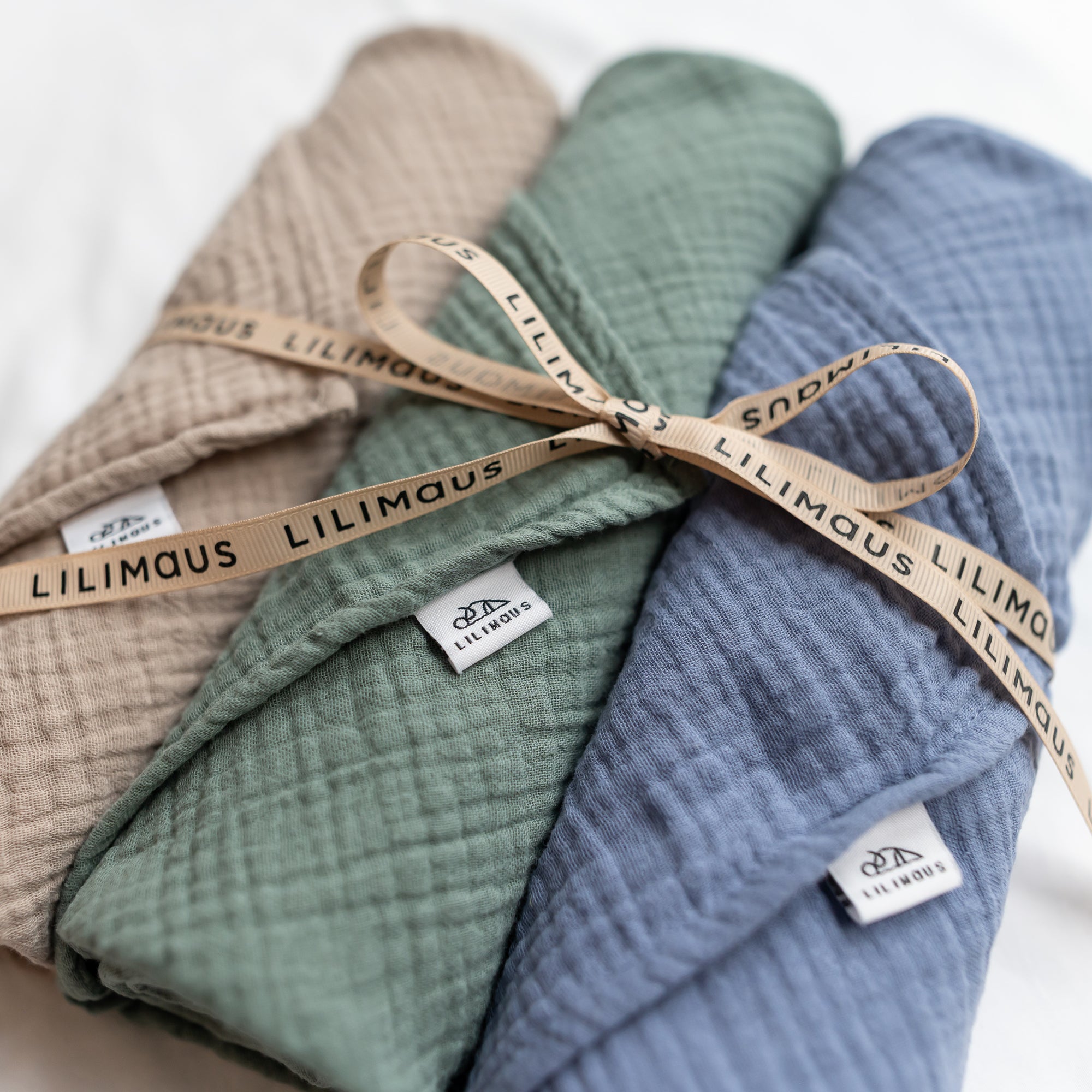 Hellbeige & Blau & Eukalyptus