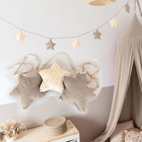 creme & hellbeige / sterne / mit goldapplikation