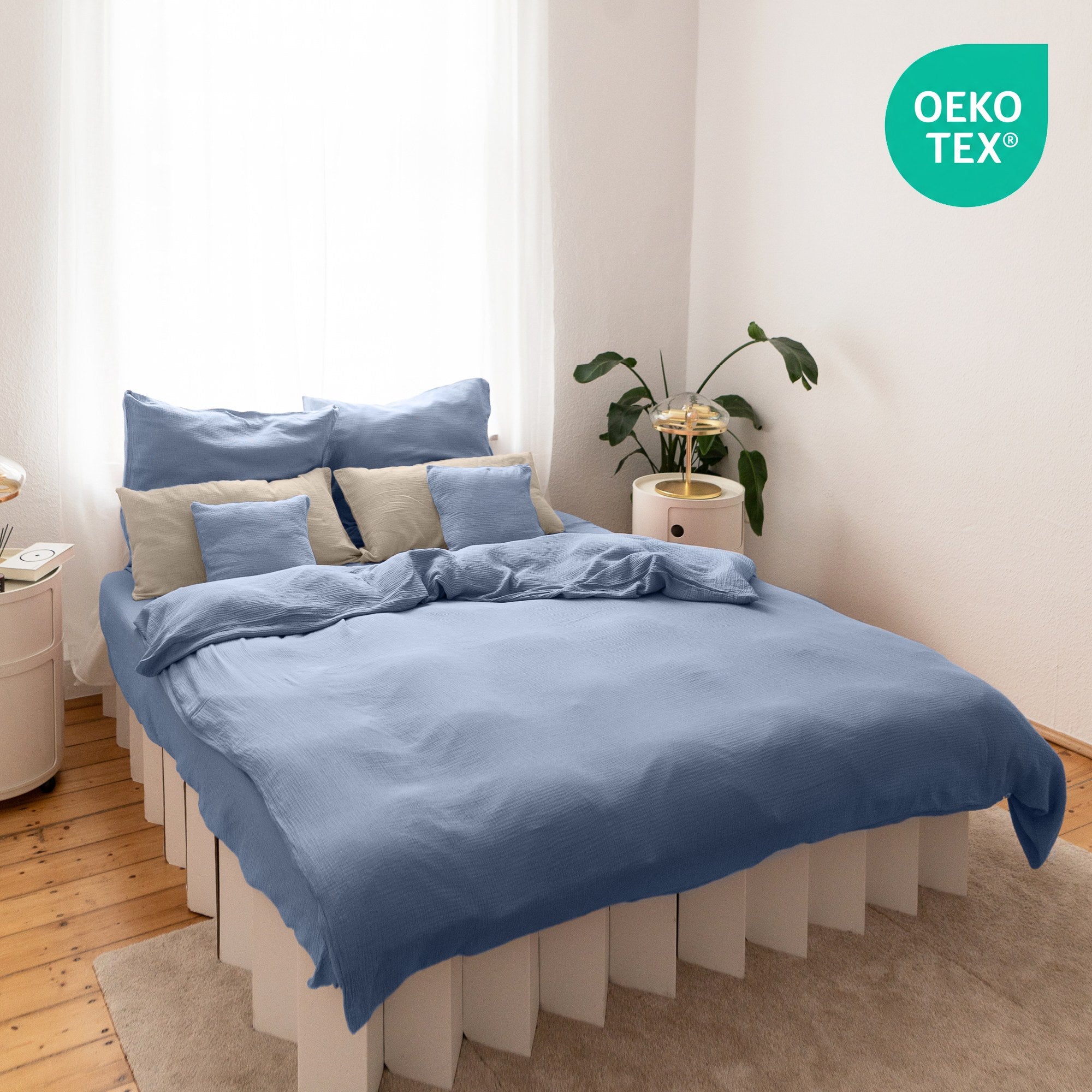 Blau / 135x200cm + 1 Kissen 80x80cm 155x220cm + 1 Kissen 80x80cm 200x200cm + 2x Kissen 80x80cm 200x220cm + 2x Kissen 80x80cm 220x240cm + 2x Kissen 80x80cm
